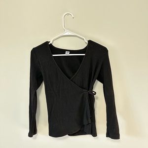Old Navy
Size: XS
Color: Black